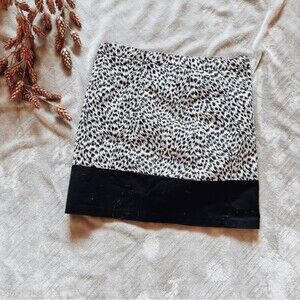 Michael Khors patterned skirt size 2